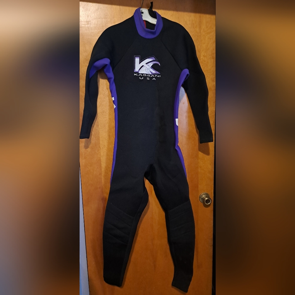 Kassan USA Black and Purple Wetsuit
